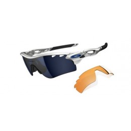 Oakley Sunglasses RadarLock Path Silver Ice Iridium Vented